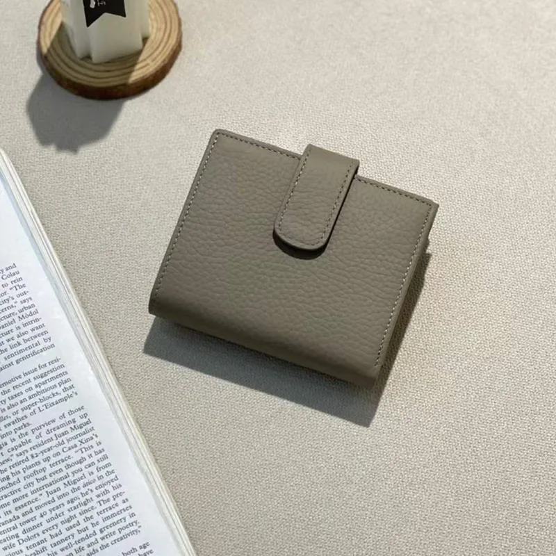 Portfel damski ze skóry bydlęc – Bifold Leather Wallet recenzja i cena